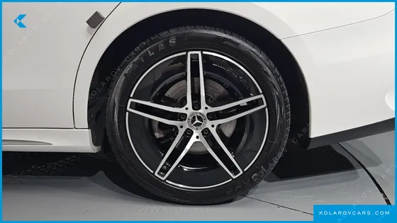MERCEDES E-CLASS E300 4MATIC AMG LINE