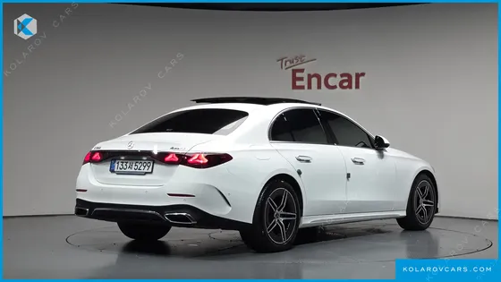 MERCEDES E-CLASS E300 4MATIC AMG LINE