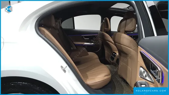 MERCEDES E-CLASS E300 4MATIC AMG LINE