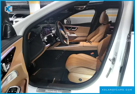 MERCEDES E-CLASS E300 4MATIC AMG LINE