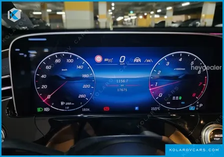 MERCEDES E-CLASS E300 4MATIC AMG LINE
