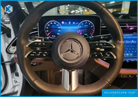 MERCEDES E-CLASS E300 4MATIC AMG LINE