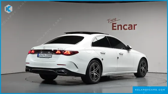 MERCEDES E-CLASS E300 4MATIC AMG LINE