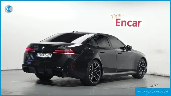 BMW M5 M5 SEDAN
