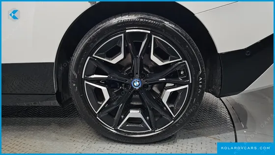 BMW IX XDRIVE50 SPORTS PLUS