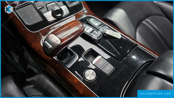 AUDI A8 4.2 FSI QUATTRO LWB