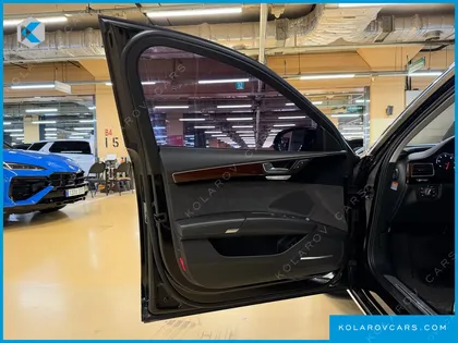 AUDI A8 4.2 FSI QUATTRO LWB