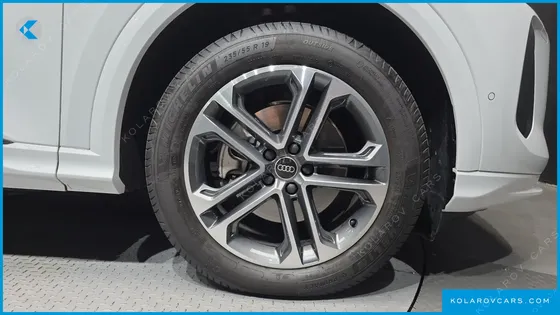 AUDI Q5 40 TFSI QUATTRO SPORTBACK ADVANCED