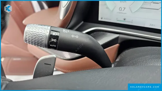 GENESIS G90 GASOLINE 3.5 TURBO 2WD