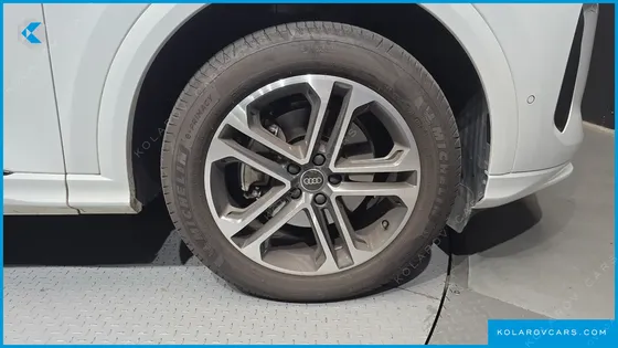 AUDI Q5 40 TFSI QUIATTRO ADVANCED