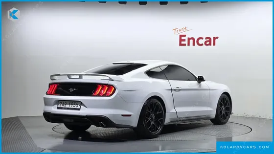 FORD MUSTANG COUPE