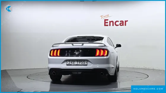 FORD MUSTANG COUPE