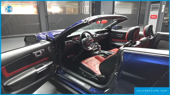 FORD MUSTANG GT CONVERTIBLE