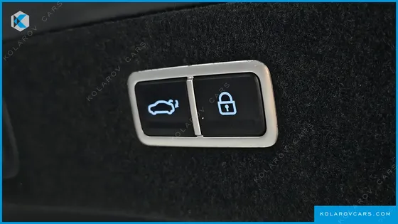 GENESIS G90 GASOLINE 3.5 TURBO E-S/C AWD LWB
