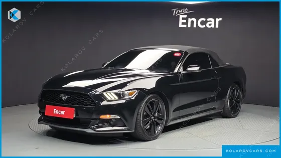 FORD MUSTANG CONVERTIBLE