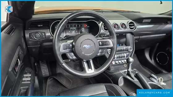 FORD MUSTANG GT CONVERTIBLE