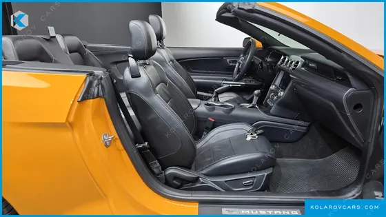 FORD MUSTANG GT CONVERTIBLE