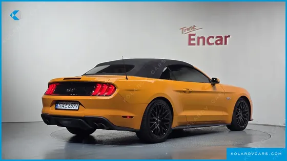 FORD MUSTANG GT CONVERTIBLE
