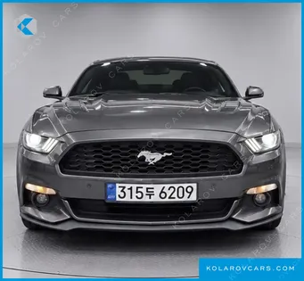 FORD MUSTANG COUPE