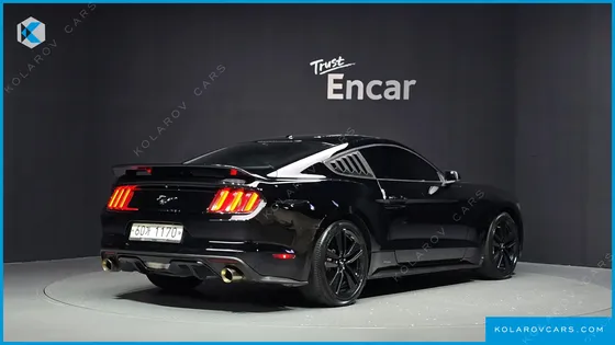 FORD MUSTANG COUPE