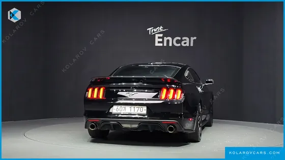 FORD MUSTANG COUPE