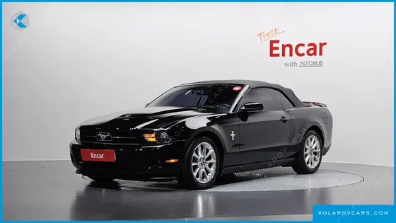 FORD MUSTANG CONVERTIBLE