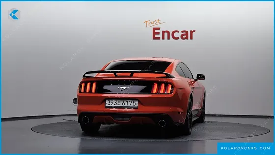 FORD MUSTANG COUPE