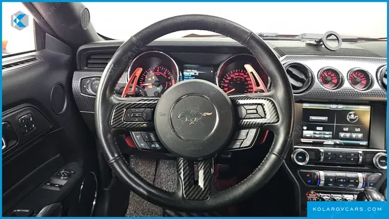 FORD MUSTANG COUPE