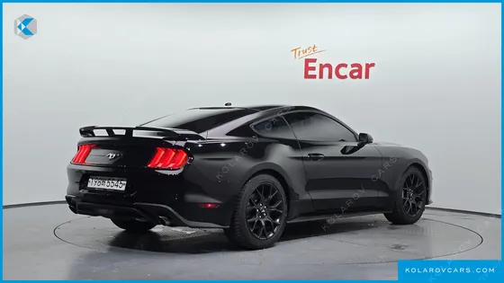 FORD MUSTANG COUPE