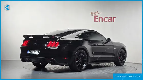 FORD MUSTANG COUPE