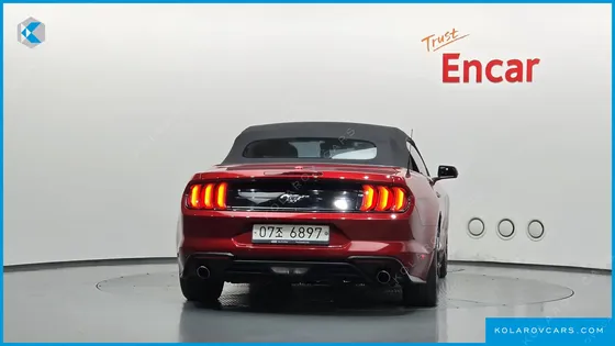 FORD MUSTANG CONVERTIBLE