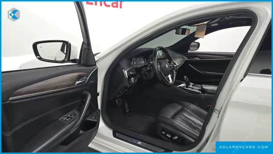 BMW 5 SERIES 530I XDRIVE M SPORT PACKAGE PLUS