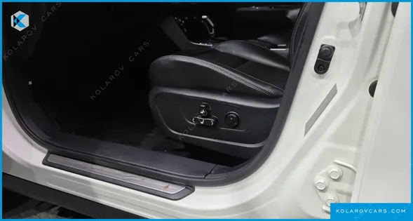 KGM - SSANGYONG KORANDO GASOLINE 1.5 2WD C7