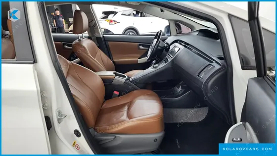 TOYOTA PRIUS 1.8 E