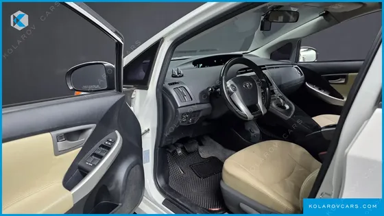 TOYOTA PRIUS 1.8 E