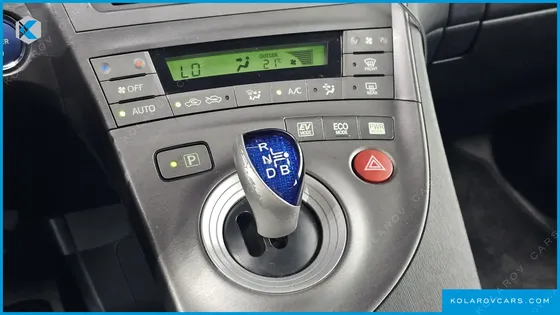 TOYOTA PRIUS 1.8 E