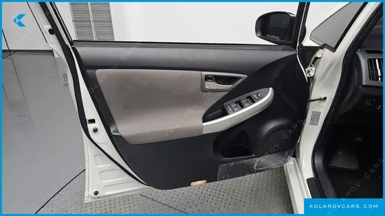 TOYOTA PRIUS 1.8 E