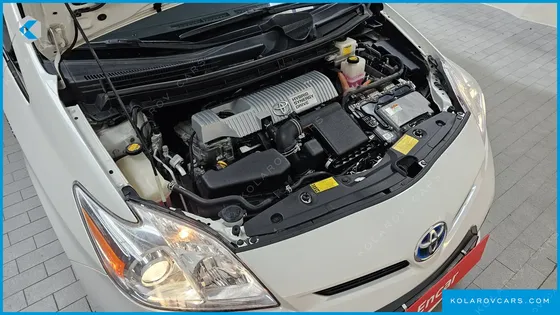 TOYOTA PRIUS 1.8 E