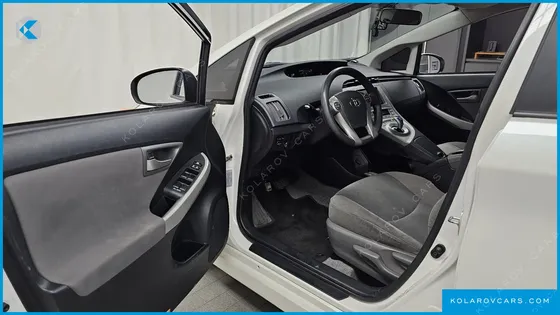 TOYOTA PRIUS 1.8 E