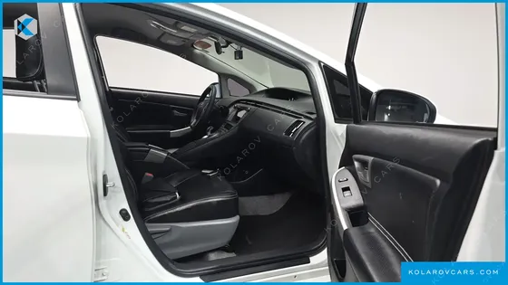 TOYOTA PRIUS 1.8 E
