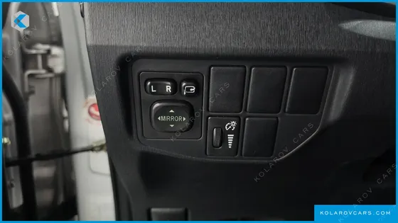 TOYOTA PRIUS 1.8 E