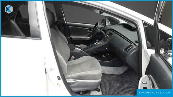 TOYOTA PRIUS 1.8 E