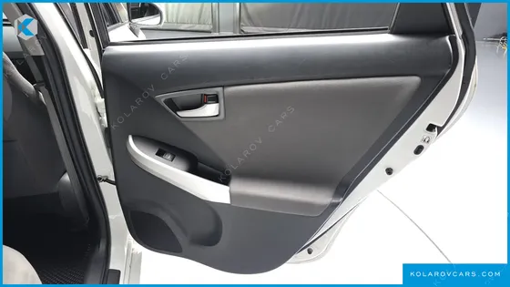 TOYOTA PRIUS 1.8 E