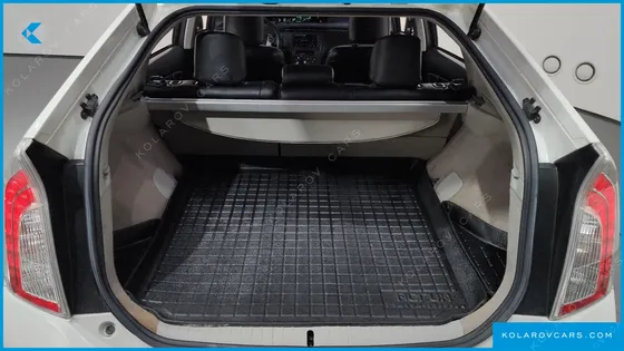 TOYOTA PRIUS 1.8 M