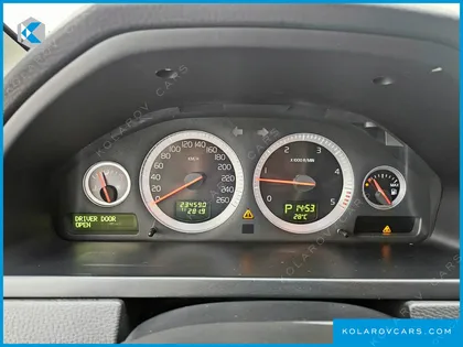 VOLVO XC90 D5