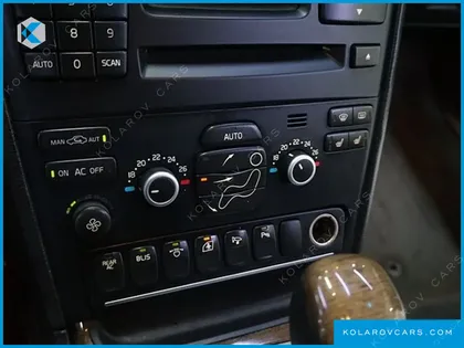VOLVO XC90 D5