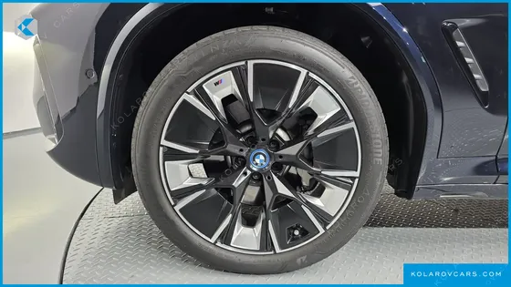 BMW IX3 M SPORTS