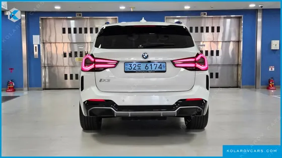 BMW IX3 M SPORTS