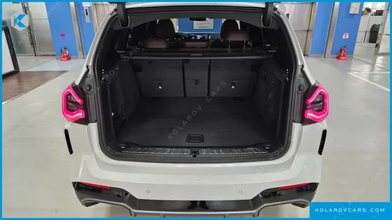 BMW IX3 M SPORTS