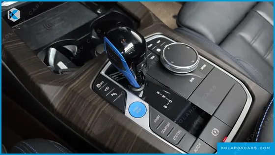 BMW IX3 M SPORTS